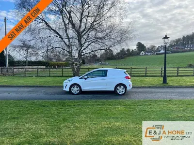 Used Ford Fiesta 85 HP (62 kW) 2020 White Hatchback