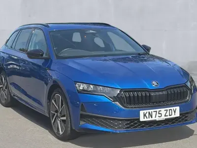 Used Skoda Octavia SportLine 150 HP (110 kW) 2025 Race blue metallic