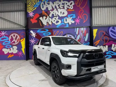 Used Toyota HiLux 201 HP (147 kW) 2022 White Pickup