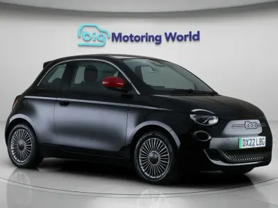 Used Fiat 500e Red 69 kW (95 HP) 2022 Black Hatchback
