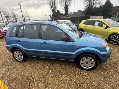 Used Ford Fusion Style 80 HP (58 kW) 2010 Blue Hatchback