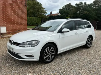 Used VW Golf VII Match 115 HP (84 kW) 2019 White Estate