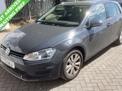 Used VW Golf VII SE 103 HP (75 kW) 2013 Hatchback
