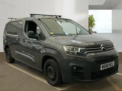 Used Citroën Berlingo Start 100 HP (73 kW) 2019 Grey MPV