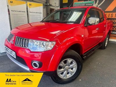 Used Mitsubishi L200 175 HP (128 kW) 2012 Red Pickup