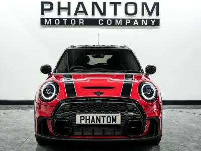 Usado Mini John Cooper Works Hatch 178 CV (130 kW) 2022 Rojo Utilitario