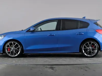 Used Ford Focus ST 190 HP (139 kW) 2020 Blue Hatchback