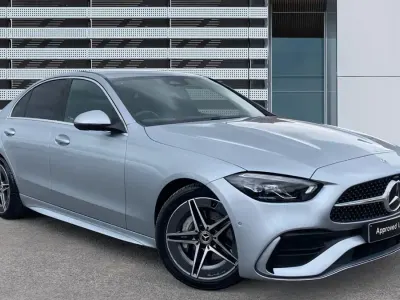 Usado Mercedes C200 AMG line 204 HP (150 kW) 2025 Sedan