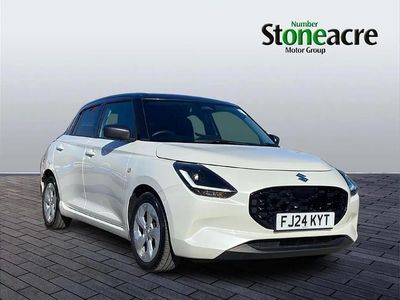 Used Suzuki Swift 80 HP (58 kW) 2024 White Hatchback
