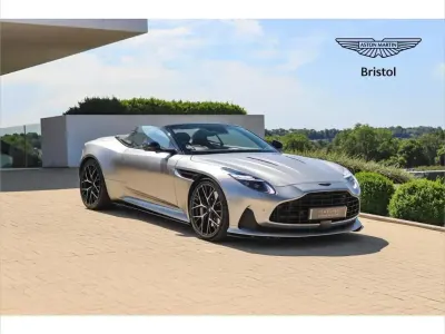 Usado Aston Martin DB12 680 CV (500 kW) 2024 Plateado Descapotable