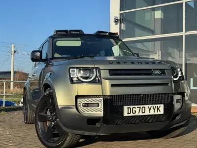 Used Land Rover Defender First Edition 240 HP (176 kW) 2020 Green SUV