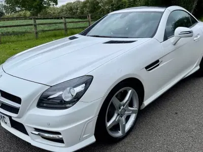 Used Mercedes SLK200 AMG 184 HP (135 kW) 2016 White Cabriolet