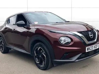 Used Nissan Juke N-Connecta 114 HP (83 kW) 2023 Red SUV