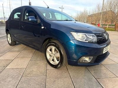 Used Dacia Sandero Lauréate 2017 Blue Hatchback