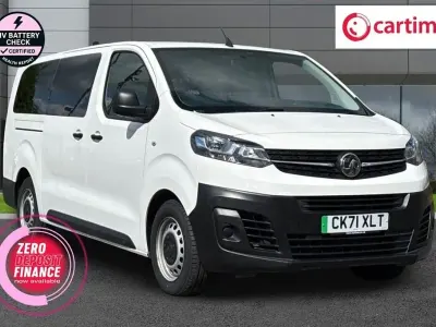 Usado Vauxhall Vivaro 100 kW (136 HP) 2021 Branco Monovolume
