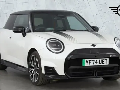 Used Mini Cooper Hatch 133 kW (181 HP) 2024 White Hatchback