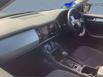 Second-hand Skoda Kodiaq SE Drive 147 CP (108 kW) 2023 Gri SUV