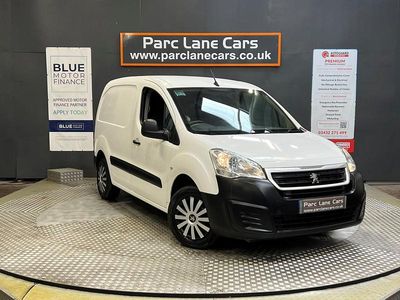 White Used 2016 Peugeot Partner MPV | £5,999 (Expensive)