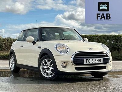 White Used 2016 Mini Cooper D Hatch Hatchback | £6,695 (Fair price)