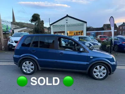 Used Ford Fusion 101 HP (74 kW) 2007 Blue Hatchback