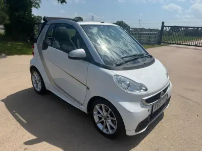 Used Smart ForTwo Cabrio Passion 2013 White Cabriolet