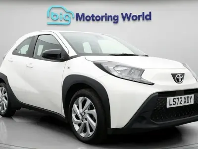 Usado Toyota Aygo X PURE 72 HP (52 kW) 2025 SUV