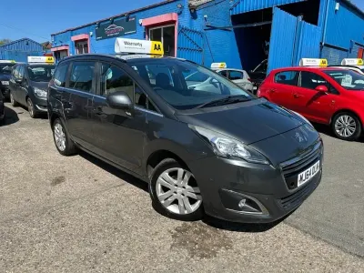 Używany Peugeot 5008