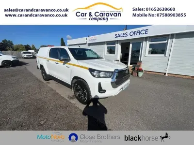 Used Toyota HiLux 150 HP (110 kW) 2021 White Pickup