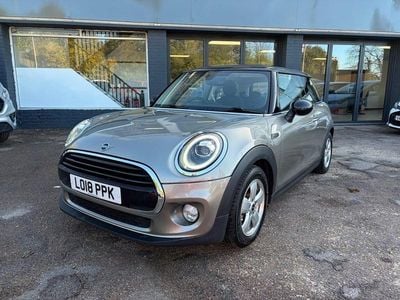 Second-hand Mini Cooper Hatch 2018 Argintiu Hatchback