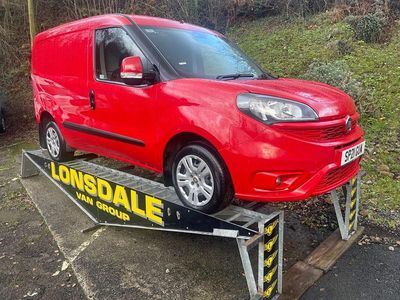 Used Fiat Doblò 2021 Red MPV