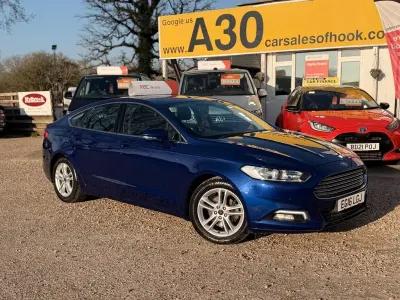 Used Ford Mondeo Zetec 160 HP (117 kW) 2016 Blue Hatchback