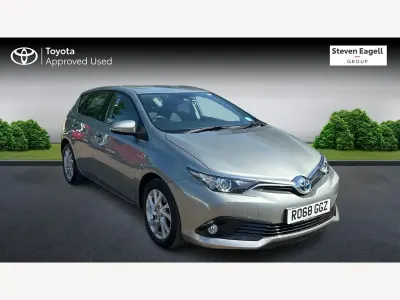 Used Toyota Auris Hybrid