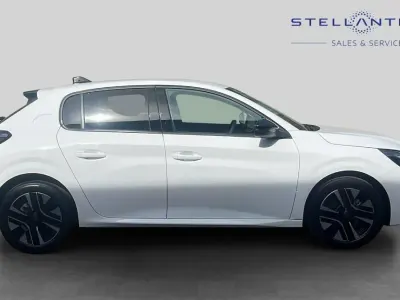 New Peugeot 208 Allure 99 HP (72 kW) 2025 White Hatchback