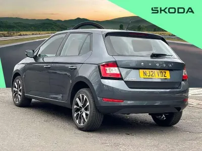 Begagnad Skoda Fabia SE Drive 95 HK (69 kW) 2021 Grå Halvkombi