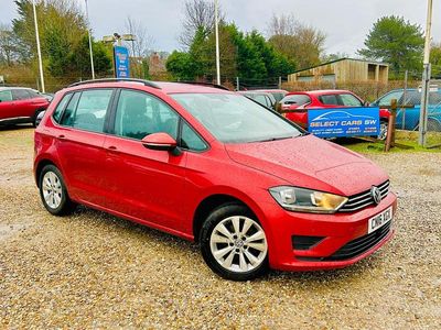 Used VW Golf Sportsvan SE 125 HP (91 kW) 2016 Red MPV