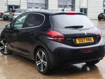 Used Peugeot 208 GT-line 108 HP (79 kW) 2017 Black Hatchback
