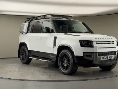 Used Land Rover Defender SE Dynamic 250 HP (183 kW) 2023 Fuji white SUV