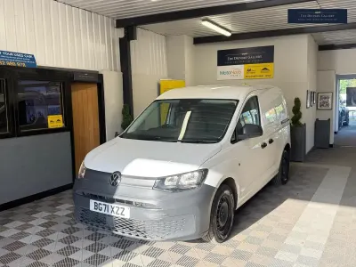 Used VW Caddy 102 HP (75 kW) 2021 White MPV