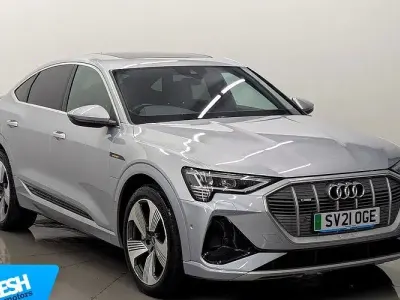 Usado Audi e-tron Sportback S-Line 300 kW (408 HP) 2021 SUV