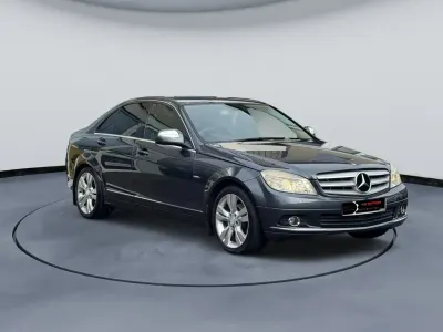 Begagnad Mercedes C180