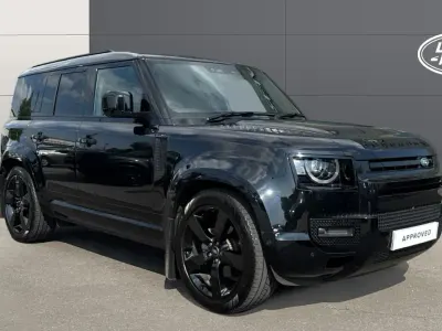Used Land Rover Defender HSE Dynamic 249 HP (183 kW) 2025 Santorini black SUV