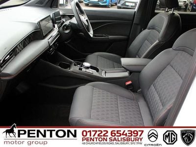 Used MG MG3 Trophy 194 HP (142 kW) 2025 White Hatchback