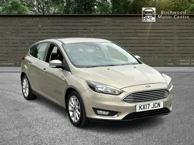 Used Ford Focus Titanium 125 HP (91 kW) 2017 Silver Hatchback