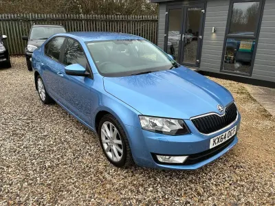 Used Skoda Octavia Elegance 184 HP (135 kW) 2014 Blue Hatchback