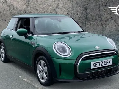 Used Mini Cooper Classic 134 HP (98 kW) 2023 Green Hatchback