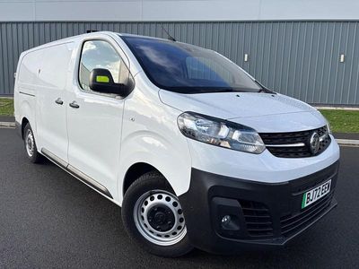 Used Vauxhall Vivaro 100 kW (136 HP) 2022 White MPV