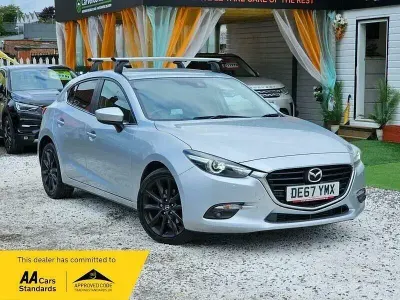 Usado Mazda 3 Inclusive 150 CV (110 kW) 2017 Plateado Utilitario