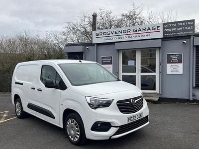 Used Vauxhall Combo Sportive 101 HP (74 kW) 2022 White MPV
