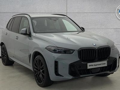 Begagnad BMW X5 M Sport 482 HK (354 kW) 2025 Grå SUV