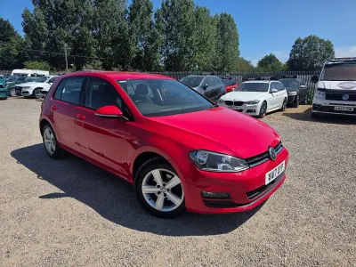 Used VW Golf VII Edition 110 HP (80 kW) 2017 Red Hatchback
